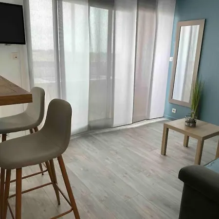 Apartment 61, Vue Mer, Wifi, Parking Prive
